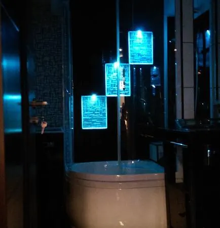 Panoramic - Jacuzzi & Parking