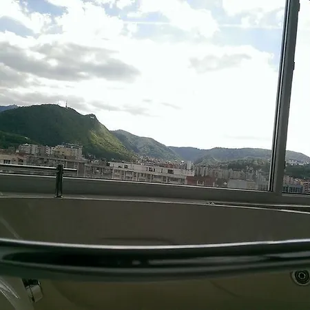 Panoramic - Jacuzzi & Parking Apartment *