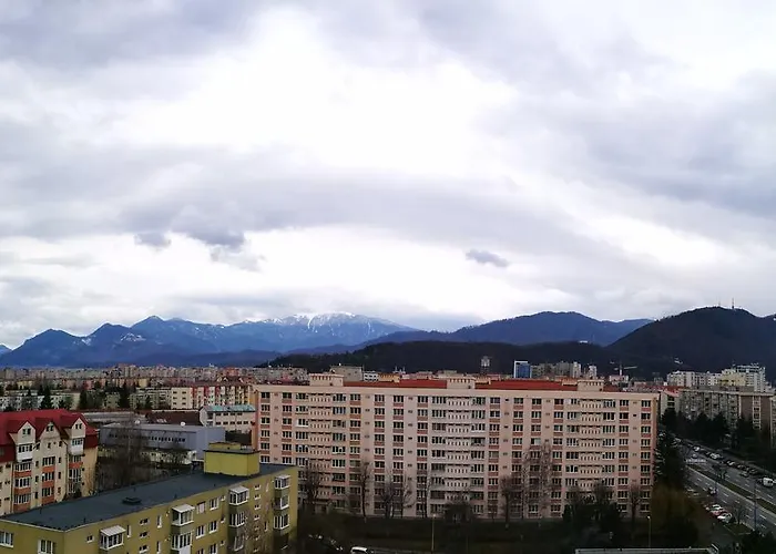 Panoramic - Jacuzzi & Parking Apartment Brasov